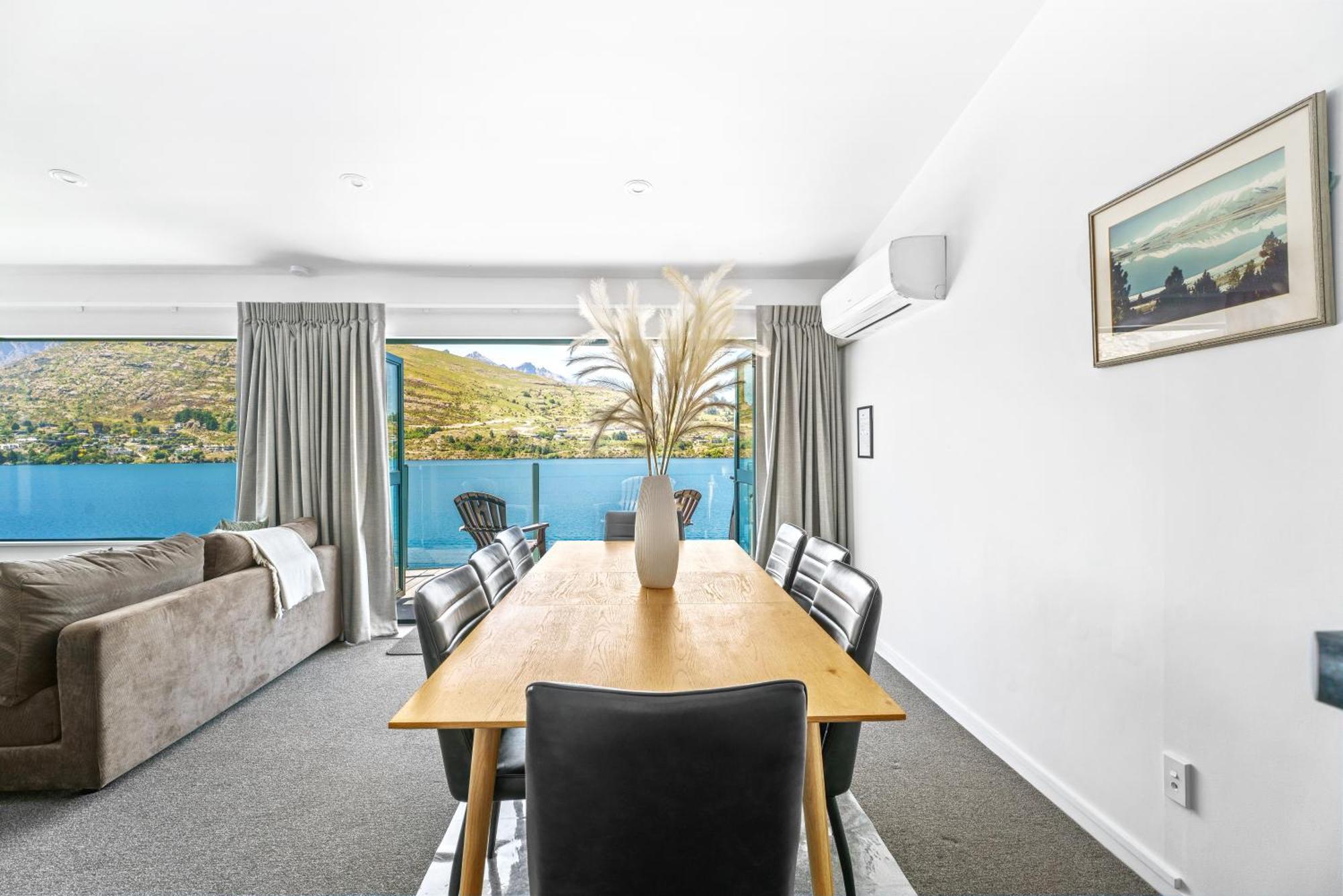 Lakefront Living At Remarkables Retreat - Eight Куийнстаун Екстериор снимка